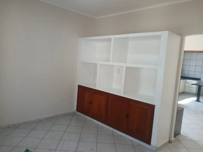 Casa à Venda - Jardim Ipiranga, Penápolis