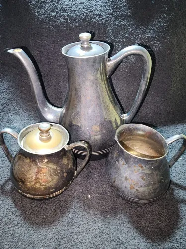 Antigo jogo de café com 3 peças Marca wolff