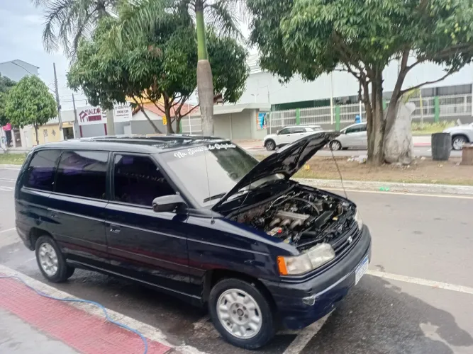 Mazda MPV Minivan AUT 1995