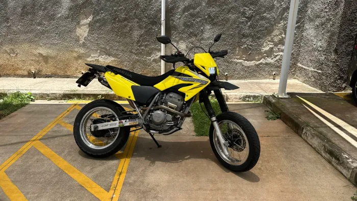 HONDA TORNADO 250 - 2006/2007 - AMARELA | MOTARD | DIFERENCIADA