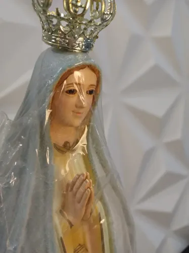 ESTÁTUA DE NOSSA SENHORA DE FÁTIMA FEITA EM PORTUGAL 