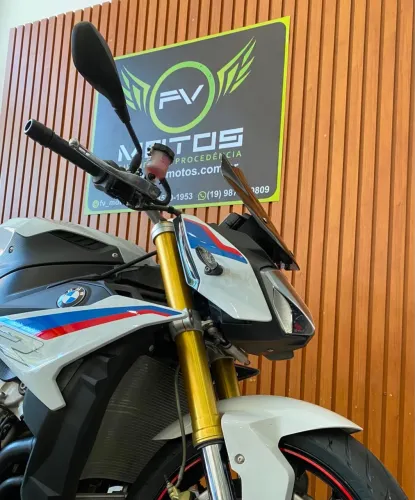 BMW S1000R BRANCA 2018 - IMPECÁVEL