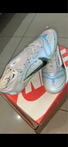 Chuteira Nike Mercurial Vapor 14 Elite Campo