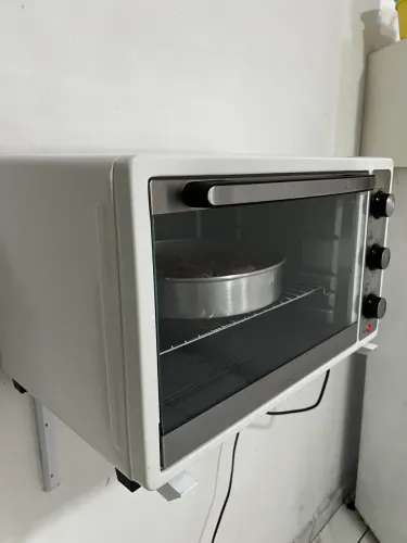 Forno mondial , em perfeito estado bem conservado , 42 litros