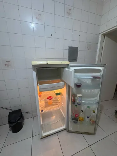Geladeira Branca Frost Free / Simples