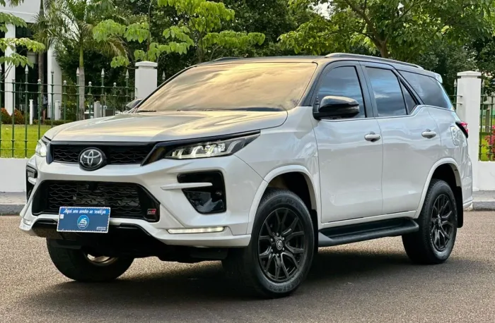 Toyota Hilux SW4 GRS 2.8 TB 4X4 Diesel Aut. 2023