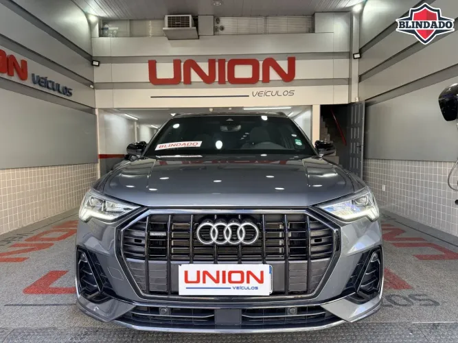 Audi Q3 SPB Perf. Black 2.0 TFSI Tipt. Quat. 2024