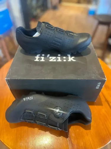  Sapatilha mtb Tam. 39BR preta R5 Overcurve, Fizik