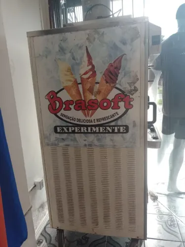 Máquina de sorvete brasoft