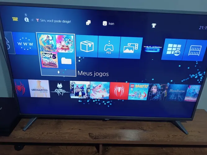 Vendo ps4pro desbloqueado