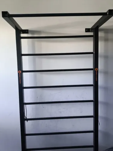 Banco de supino + barra 10 kg + espaldar 