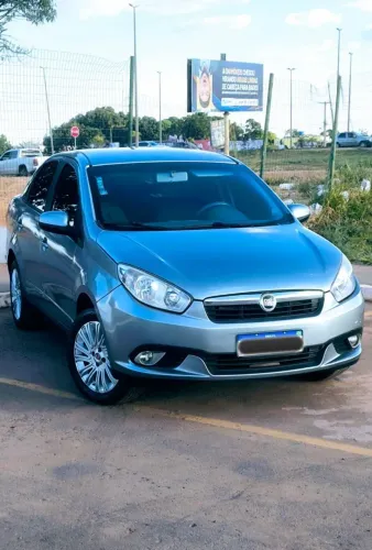 Fiat Grand Siena Essence 1.6 Flex 16V 2014