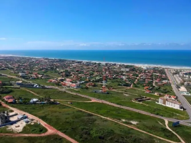 Terreno à Venda no Porto das Dunas  Vista para o Mar e Natureza  Próximo ao Beach Park, Aq