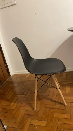 Conjunto Cadeiras Eames Eiffel Preta Base Madeira Semi Nova