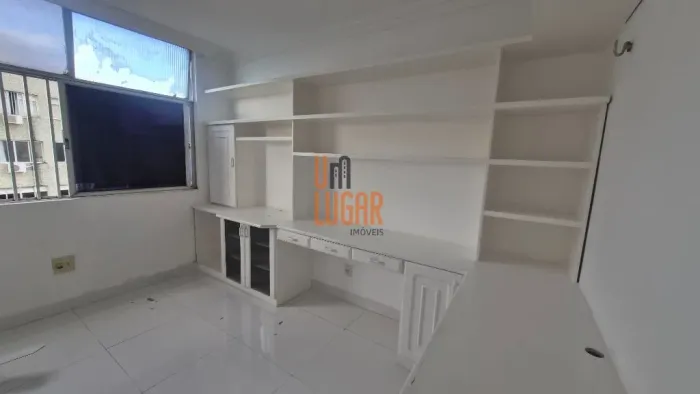 Apartamento para locação, 150 m², 3 quartos e vista para a Baía em plena Av. Nazaré, no Ed