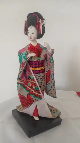 Boneca Gueixa para coleção 