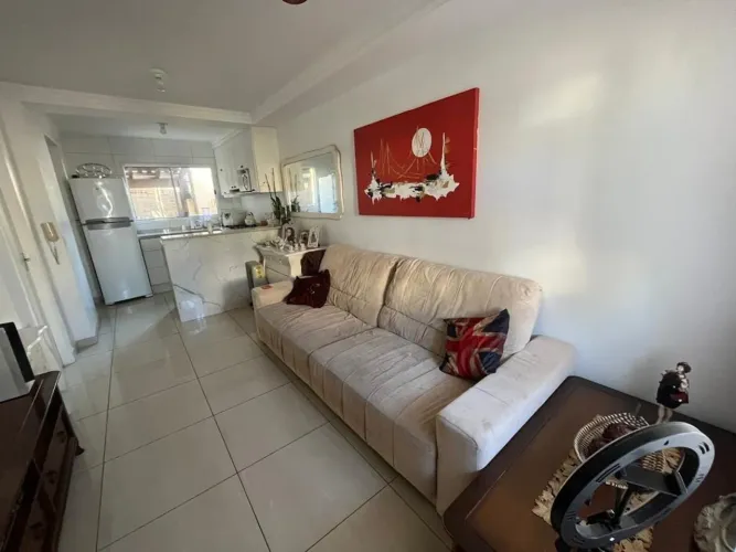 Casa em condomínio mobiliada 2 dormitórios, 1 vaga