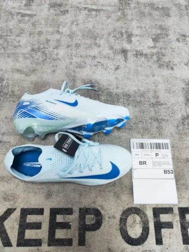 chuteira Nike campo