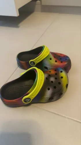 Croc nova infantil