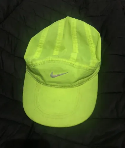 Kep nike verde limão 