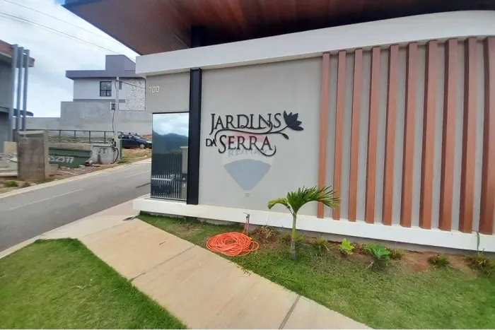 Excelente Terreno à Venda no Condomínio Jardins da Serra Village Conforto, Segurança e um