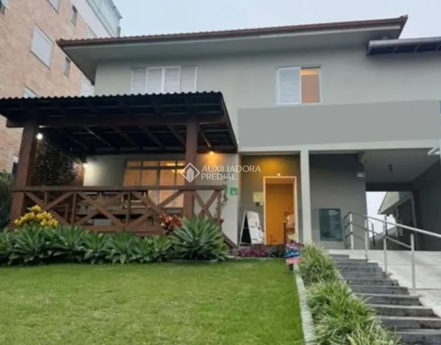 Casa em Florianópolis para uso comercial
