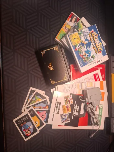 Nintendo 3DS ? Edição Limitada The Legend of Zelda 25th Anniversary