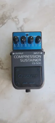 Pedal Groovin Compression Sustainer CS-500 - Guitarra e Violão Elétrico + Fonte 10 Vias.