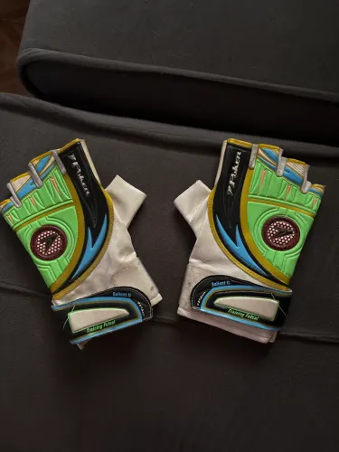 Luva de Goleiro Poker Salient II Training Futsal