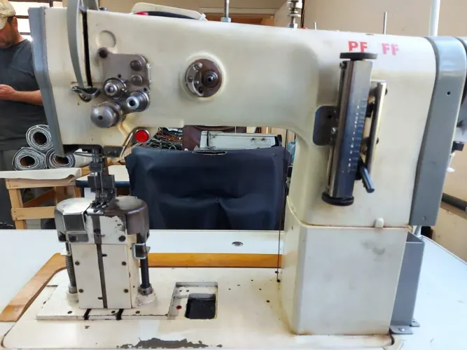 Maquina PFAFF 1296 transporte triplo coluna