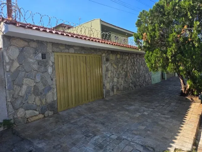 Vende-se casa Vila Albertina de 6 dormitorios 343,20mts