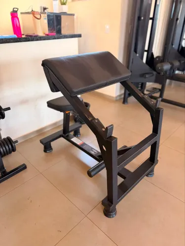 Banco Scott Profissional - Equipamento para Academia