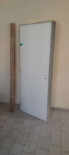 PORTA DA PROMAD 2.10 X 0.80 COM BATENTE E DOBRADICAS JÁ MONTADO BRANCO LAQUEADO 