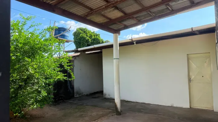 Aluga-se apartamento 