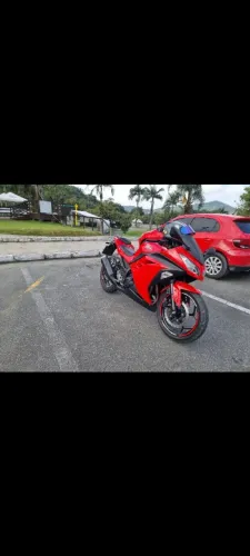 Kawasaki ninja 300 ler descrição