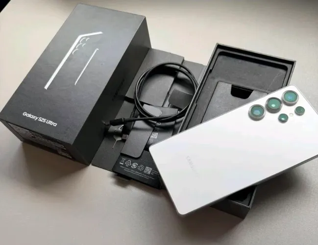 Samsung Galaxy S25 Ultra 