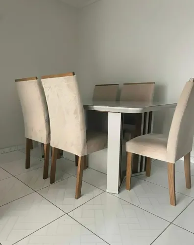 MESA DE 6 CADEIRAS