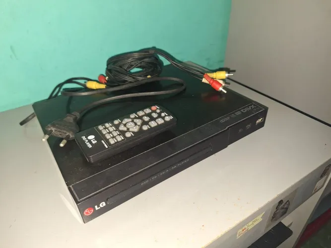 DVD Player LG DP132 - Funcionando + Controle e Cabos