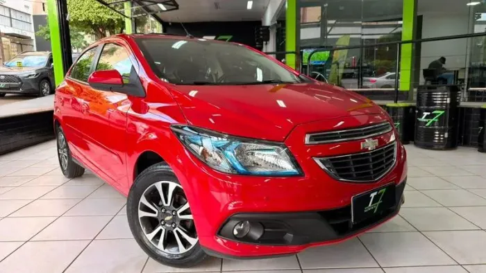 Chevrolet Onix Hatch LTZ 1.4 8V Flex Power Mec. 4P 2015