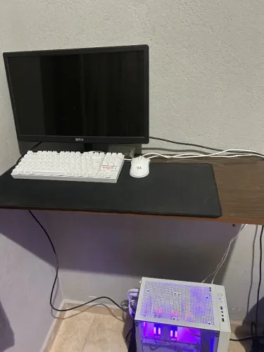 Pc completo,mouse,monitor e teclado incluído