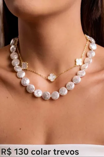 Colar semi joia trevo branco