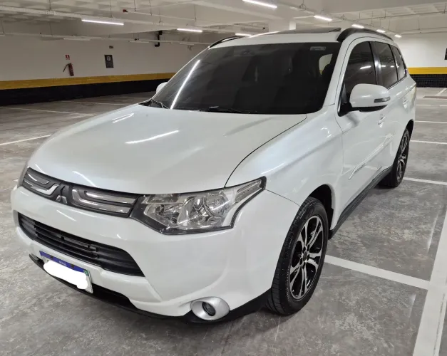 Mitsubishi Outlander 2.0 16V 160cv Aut. 2014