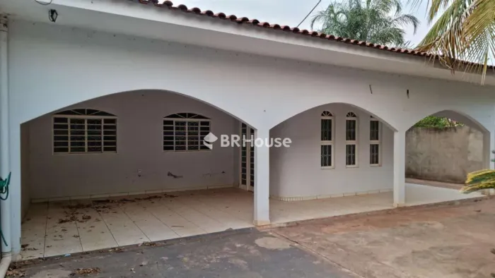 Tijucal | Casa 3 quartos, sendo 2 suites