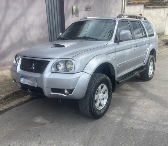 Mitsubishi Pajero Sport HPE 2.5 4X4 Diesel Mec. 2008