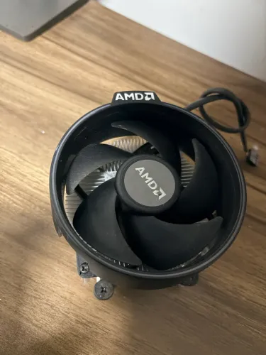 Ryzen 7 2700 + cooler original