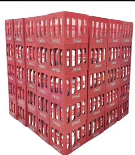 Vende-se 200 caixas de engradados de coca retornável e 70 caixa de coca KS.