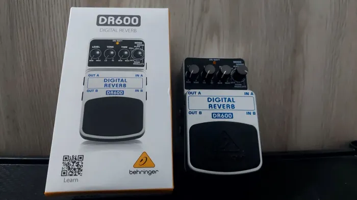 Pedal guitarra Behringer DR600 Reverb digital