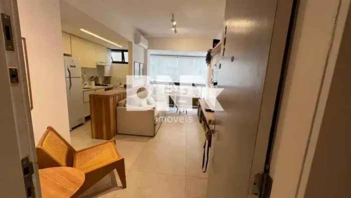 Apartamento : / Residencial / Leblon