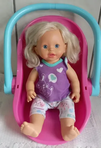Boneca Little Mommy com bebe conforto