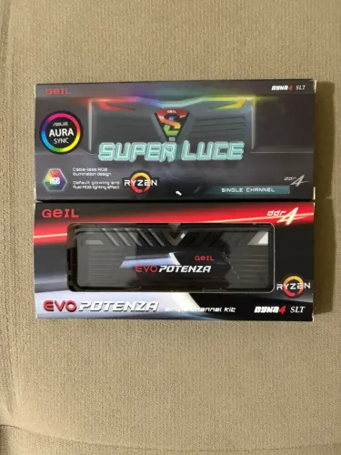 Kit Memória RAM GeIL 16GB (2x8GB) DDR4 3000MHz Dual Channel